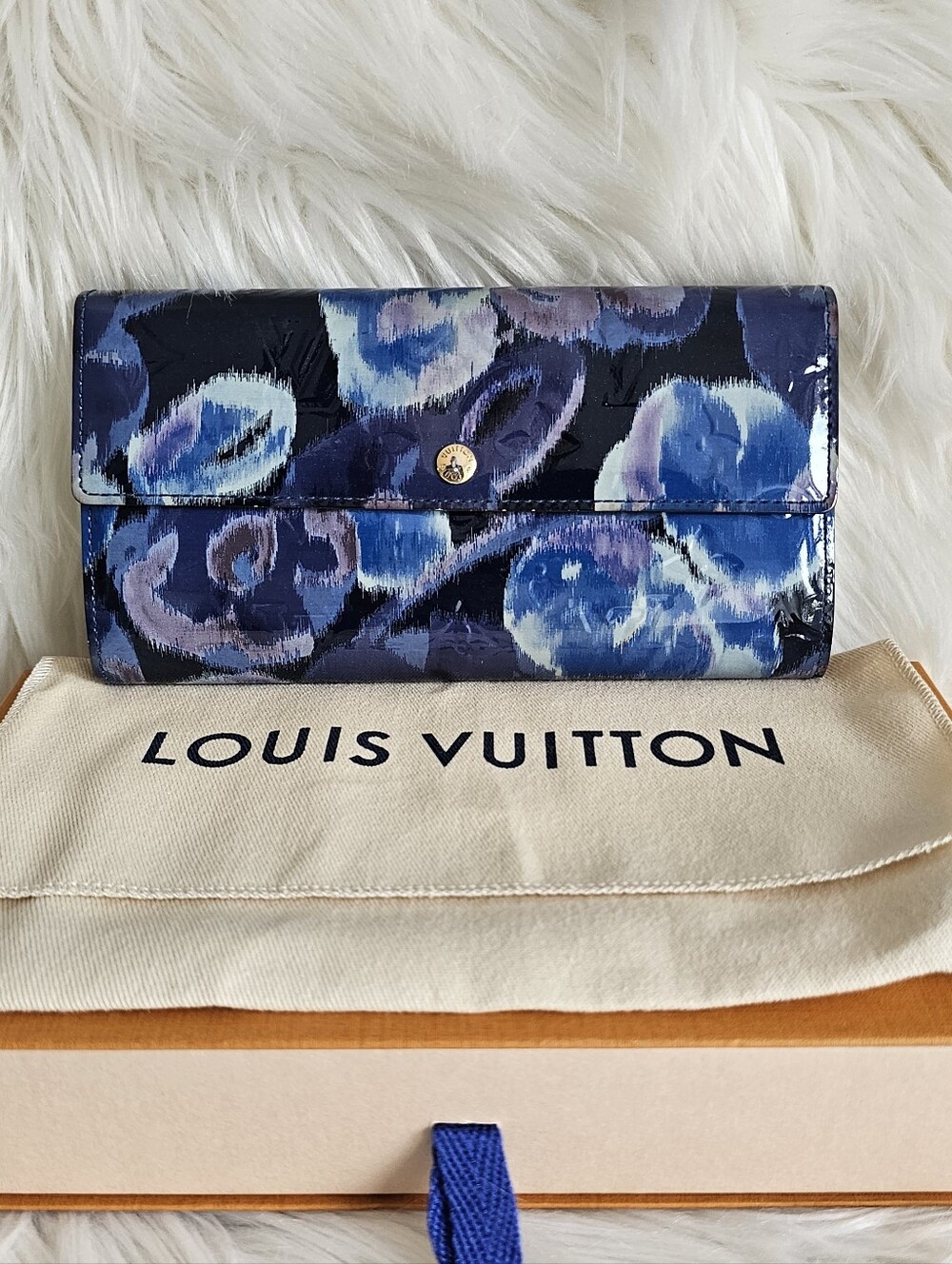 🦋 LV iKat Wallet 🦋